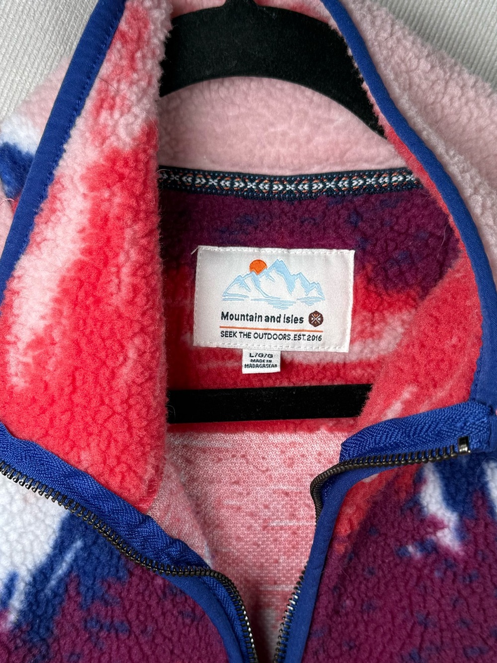 Mountan and Isles Sherpa Pullover Jacket/Sweater with Pockets - Large in Pink - Picture 3 of 8